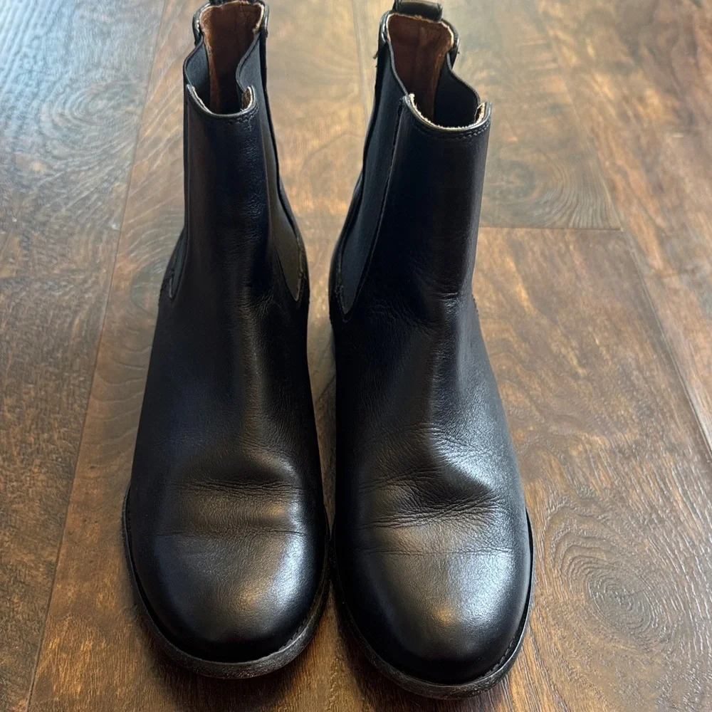 Frye - Women’s Black Leather Boots - Size 8.5